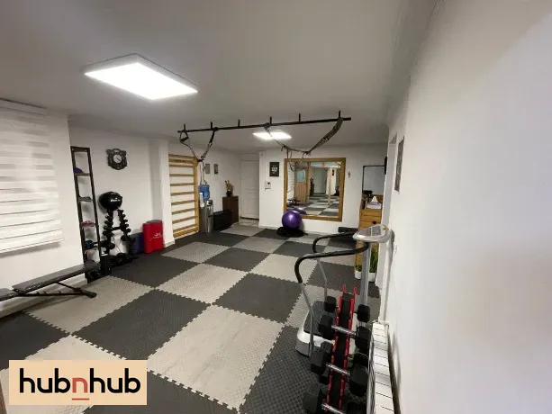 Gallery image